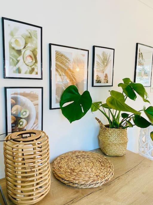 The Barefoot Bungalow In Picturesque Prestatyn Ngoại thất bức ảnh